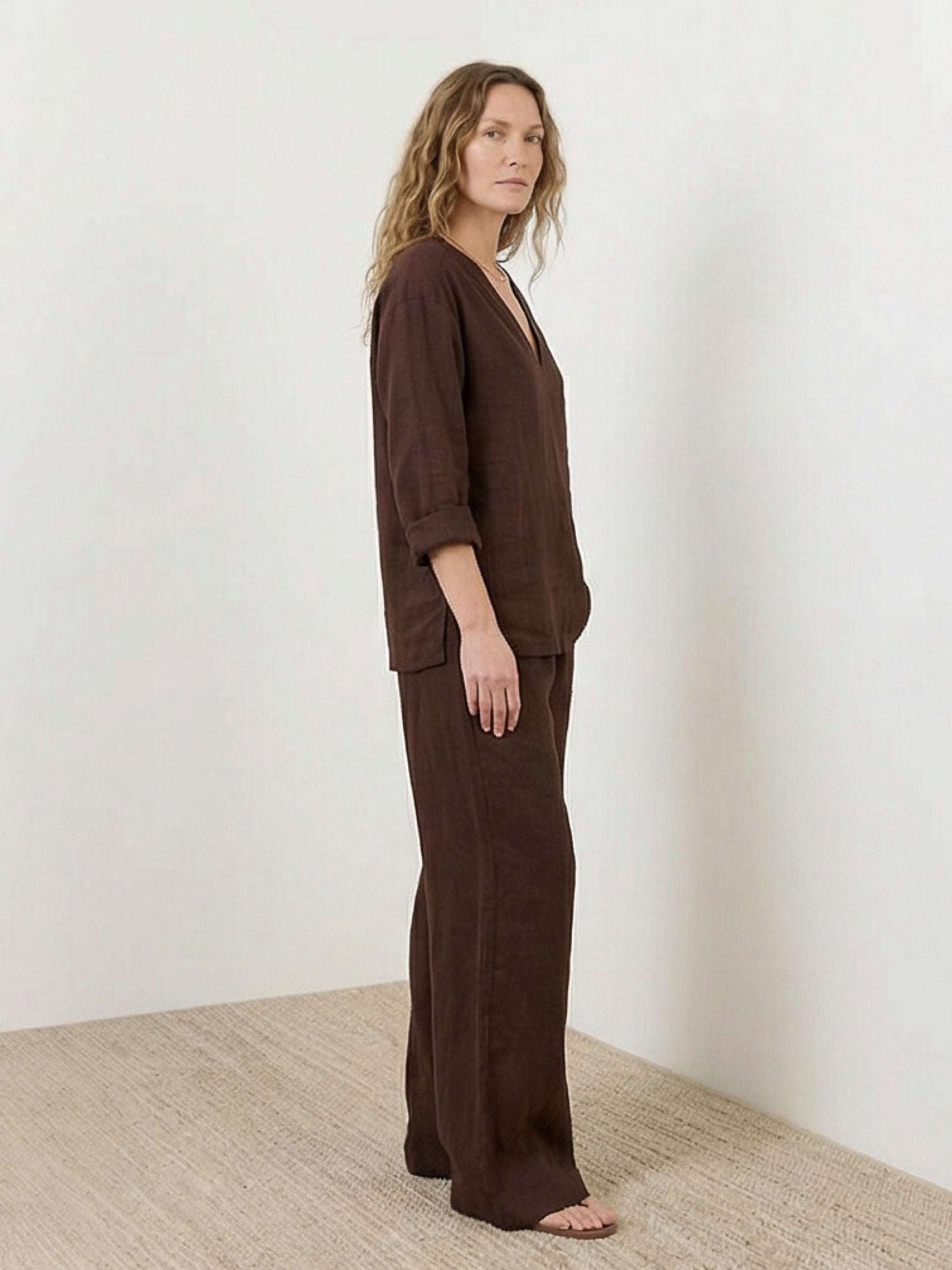 Lightweight 100% cotton linen V-neck two-piece set with oversized top and wide-leg pants