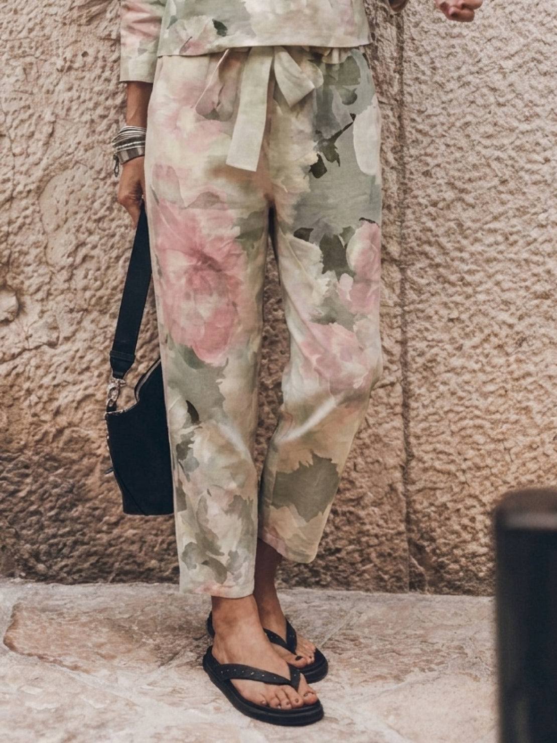 Woman wearing relaxed cotton-linen monochrome longline top and wide-leg pants set