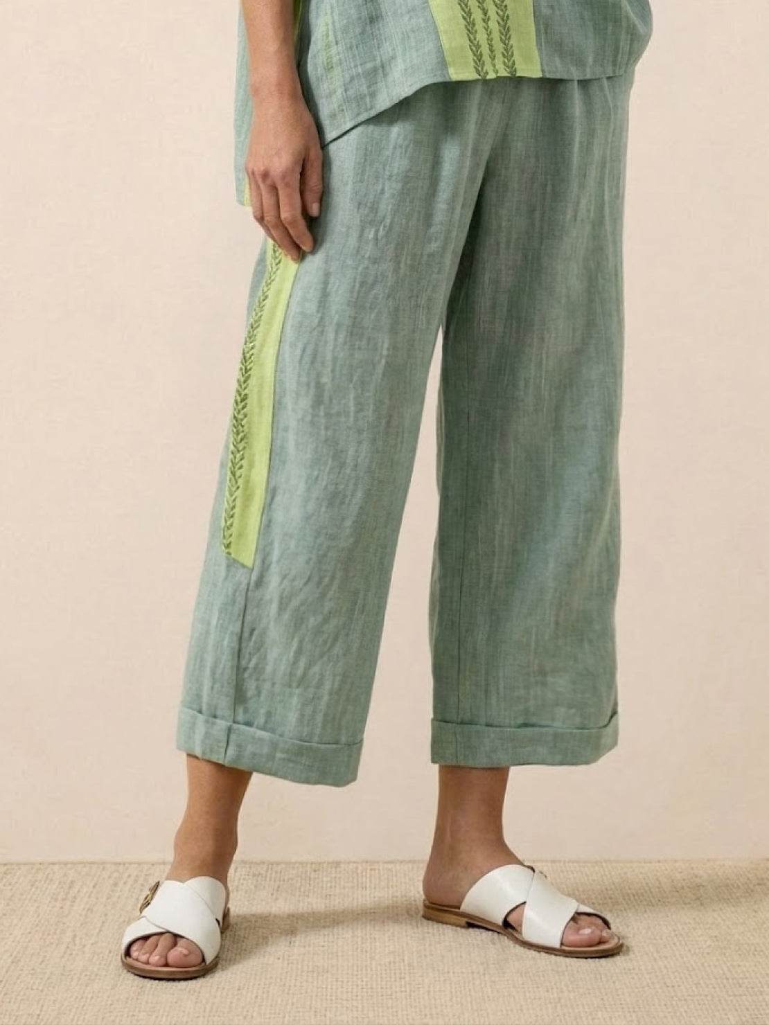 Coastal Comfort Linen two-piece set with lace detail and flowing fabric in soft breathable linen