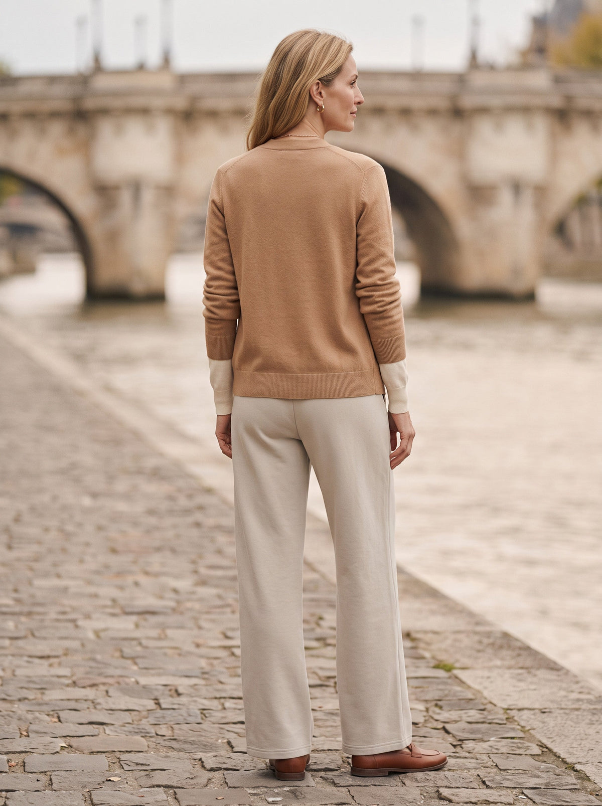 Light Khaki