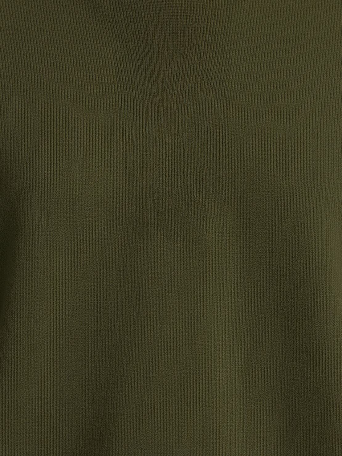 Wrinkle-free casual women's polo set with structured two-piece design and breathable fabric