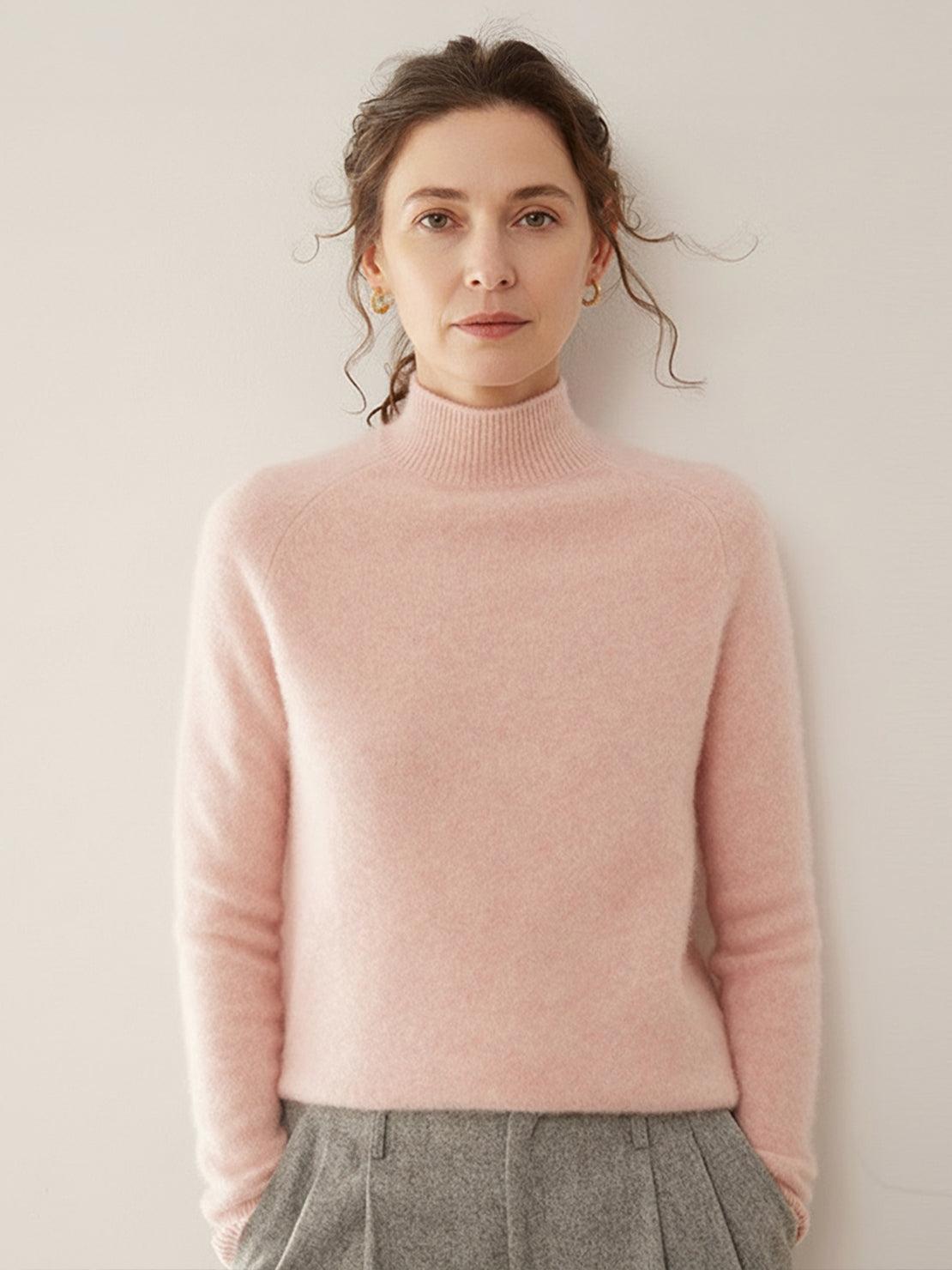 Lightweight 100% Italian cashmere sweater with mock-neck and regular fit for elegant comfort