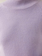 Lightweight 100% Italian cashmere sweater with mock-neck and regular fit for elegant comfort