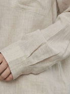 100% cotton-linen oversized classic shirt with dropped shoulders and curved hem