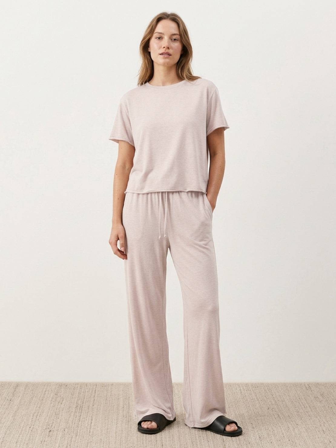 Cotton-Linen Lounge Set with cropped tops and wide-leg pants in breathable fabric