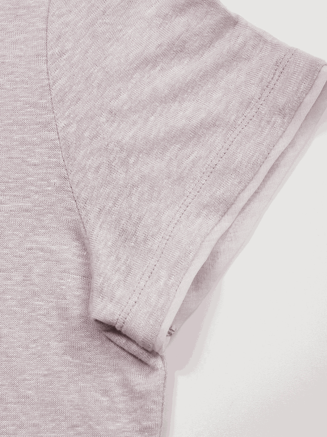 100% linen rolled cuff tee with contrast inner sleeves, fitted medium length, lightweight breathable fabric