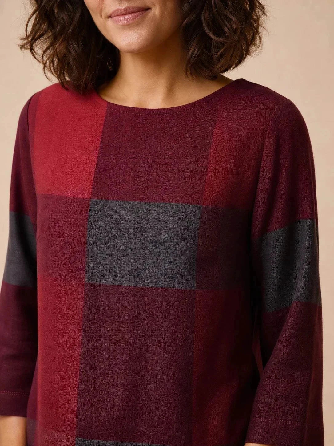 Retro monochrome top with vintage style design